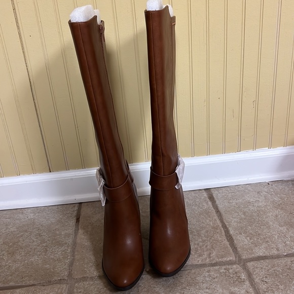 Shoes - Tall Brown riding Boots with heel